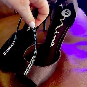 Brand nee Nina Shoes 👠